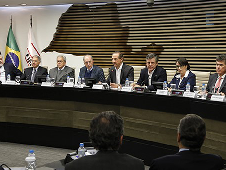Na Fiesp, Pedro Parente se compromete a avaliar questões levantadas sobre asfalto e desinvestimento no GN