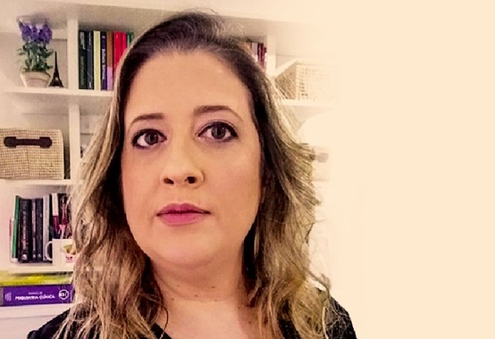 Lembre-se de abaixar o volume, por Juliana Caversan Lembre-se de abaixar o volume, por Juliana Caversan