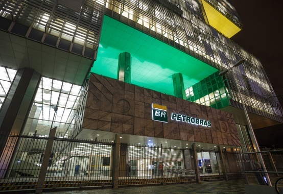 Petrobras assina com a Centro Oeste Óleo e Gás venda do campo terrestre de Dó-Ré-Mi, na Bacia Sergipe-Alagoas Petrobras assina com a Centro Oeste Óleo e Gás venda do campo terrestre de Dó-Ré-Mi, na Bacia Sergipe-Alagoas
